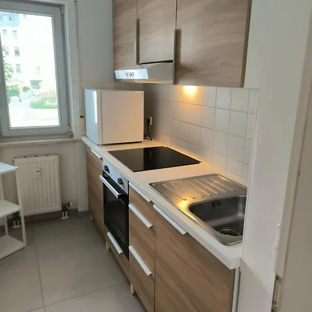 Apartment Ruhige 2 Zimmer Mit Balkon Unweit Vom Panometer *